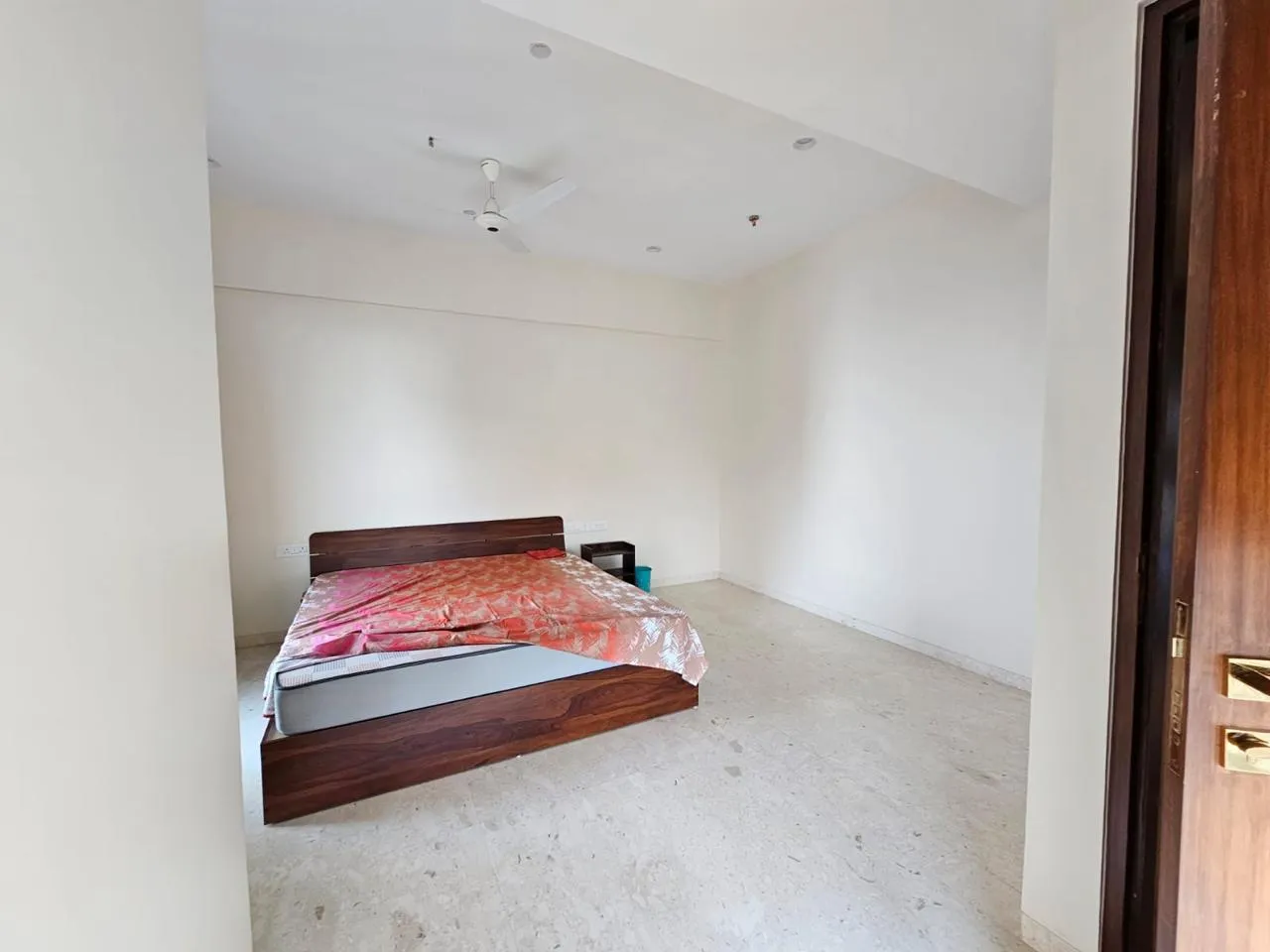 Sagar Resham — Bandra West (3)